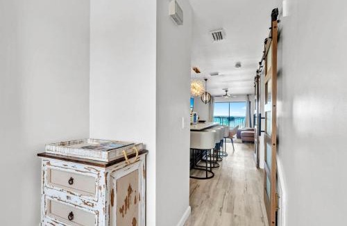 Sunnyside House | Charline at Shoreline Villas