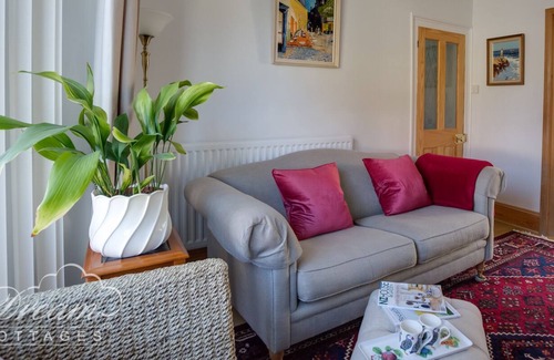 Isle of Portland Cottage | CHARLTON HOUSE, pet friendly, with a garden in Easton, Portland