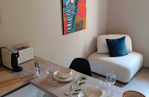 Lorgues Apartment | Charm and authenticity in the heart of Provence