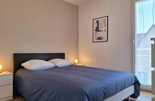 Merville-Franceville-Plage Apartment | Charmant cocon avec WiFi à Merville-Franceville-Plage - FR-1-788-59