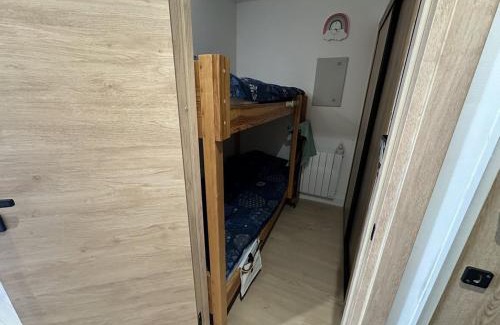Araches-la-Frasse Apartment | Charmant 2 pièces cabine, 4 pers, terrasse sud, proche village et pistes, parking privé - FR-1-572-293