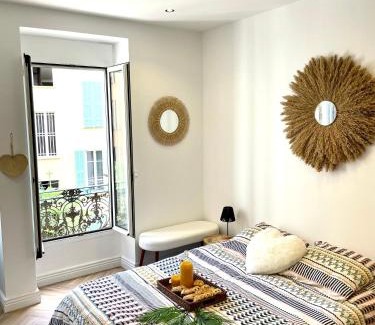 Liberation Apartment | Charmant 2 Pièces avec balcon