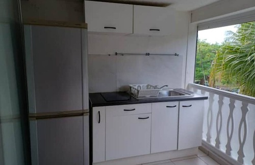 Bas du Fort Apartment | Charmant Appartement Avec Piscine