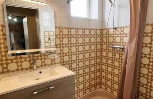 Saint-Heand House | Charmant gîte à la ferme avec terrasse près de Saint-Étienne, 1 chambre, wifi, animaux acceptés - FR-1-496-144