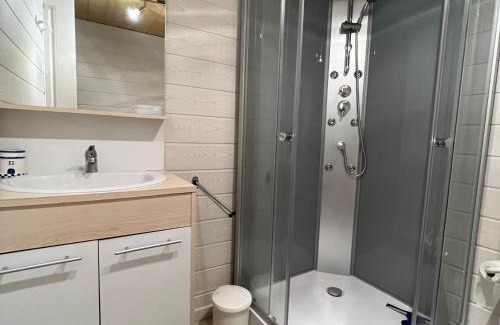 Cornimont House | Charmant Gîte en Montagne avec Terrasse et Garage, Proche La Bresse Ski et Sentiers Balises - FR-1-589-17