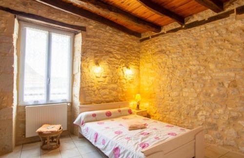 Tourtoirac House | Charmant Gîte en Pierre avec Jardin, Animaux Bienvenus, Parking Inclus - FR-1-616-280