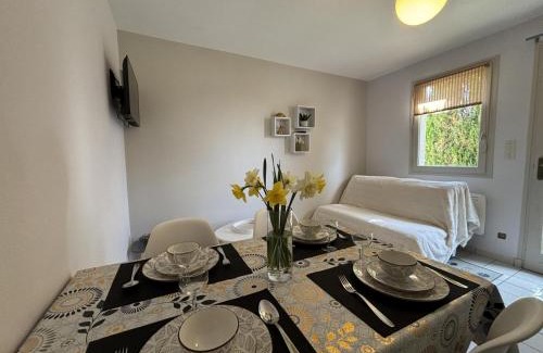 Contigny House | Charmant gîte proche de St-Pourçain, tout inclus, terrasse privée - FR-1-489-512