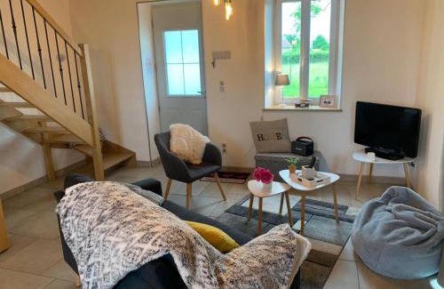 Saligny-sur-Roudon House | Charmant gîte Sologne Bourbonnaise avec terrasse et clim - FR-1-489-379