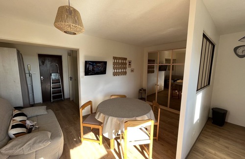 Greoux-les-Bains Apartment | Charmant Studio Gréoux-les-bains