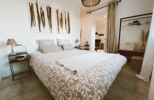 Le Muy Apartment | Charmant Studio Design Au Calme Avec Piscine