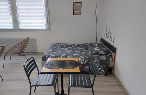 Dieppe Apartment | charmant studio proche du centre de neuville les dieppe