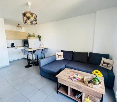 La Celle-sous-Gouzon Apartment | charmant T2 avec parking privé près de la gare