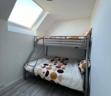 Quincy-Voisins Apartment | Charmant triplex, near Disney