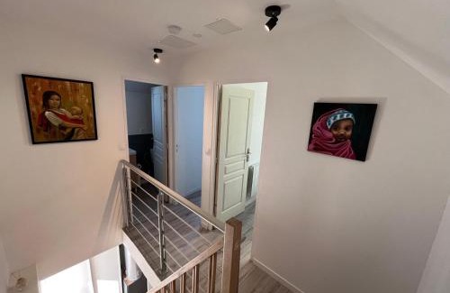 Quincy-Voisins Apartment | Charmant triplex, near Disney