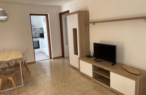 Calafat Villa | Charmant Villa Pour 6 Personnes A 300m DE LA Plage, Calafat, Wifi