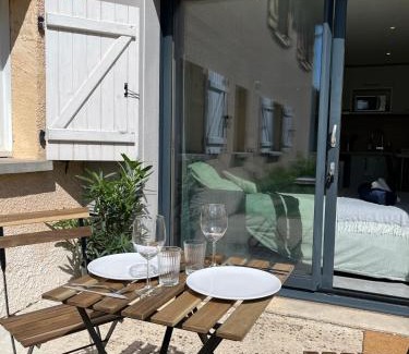 Lentilly Apartment | Charmante dépendance