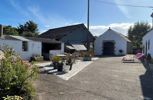 Cleden-Cap-Sizun House | Charmante Longère Bretonne Pour 6 Personnes