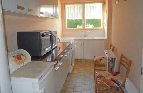 Recques-sur-Hem House | Charmante Maison à Recques-sur-Hem, 2 pers, Animaux Acceptés, Jardin, Proche Calais et St Omer - FR-1-376-58