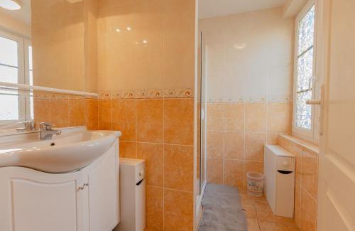 Royan House | Charmante maison au calme Royan