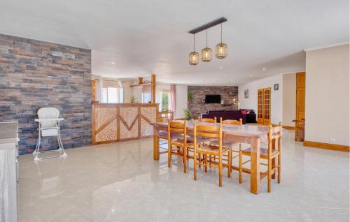 La Douze House | Charmante Maison Avec Piscine