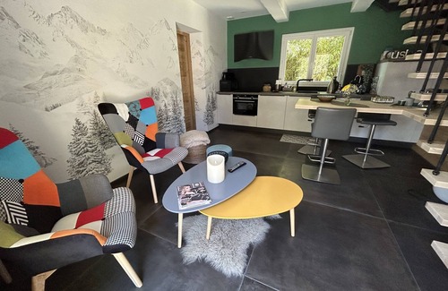 Fillinges House | Charmante Maison Dans un Écrin de Verdure Face au Mont-blanc