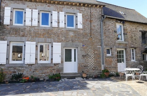 Mece House | Charmante Maison de Famille Rénovée en 2024 au Coeur D'un Petite Village Breton