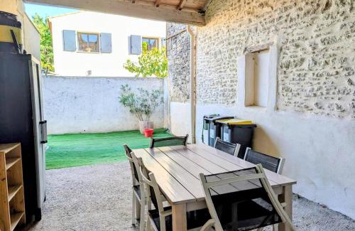 Sernhac House | Charmante maison de village