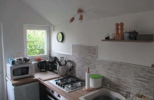 Lurcy-Levis House | Charmante maison rénovée avec jardin clos, animaux admis - FR-1-489-377