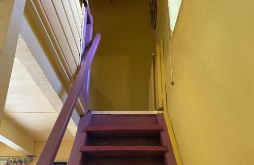 Arfeuilles House | Charmante maisonnette avec piscine partagée, animaux acceptés, terrasse et jardin - FR-1-489-131