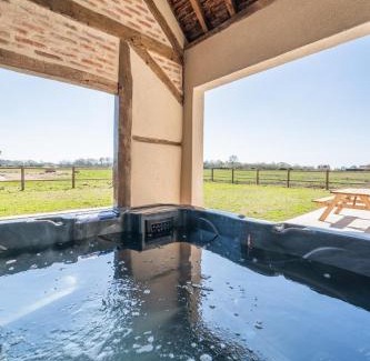 Mery-sur-Cher House | Charmantes Maisons avec spas privatifs au calme Idéal weekend à 2 en famille ou entres amis