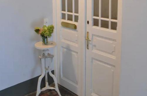 Graz Apartment | Charmantes Studio-Apartment im Shabby Chic Stil mit Balkon und Gartenblick - Ihr perfektes Zuhause in Graz