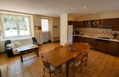 Saint-Patrice House | Charme en Touraine 7p #châteaux #nature #vignobles