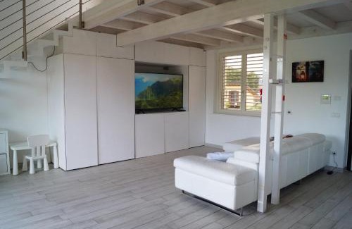 Ispra Apartment | Charme Lake Loft