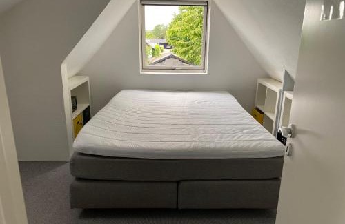 Vejlby Risskov House | Charmerende ældre sommerhus tæt på strand og city