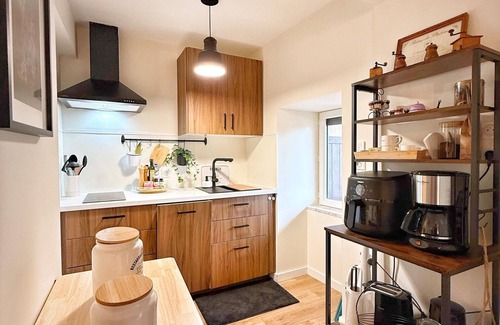 La Vineuse House | Charming house 51 m2 on cellar renovated with air conditioning 10 minutes from Cluny 2 people