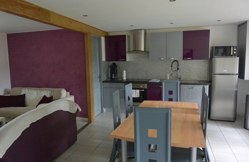 Saint-Sauves-d'Auvergne House | Charming house in the heart of Sancy Valley.