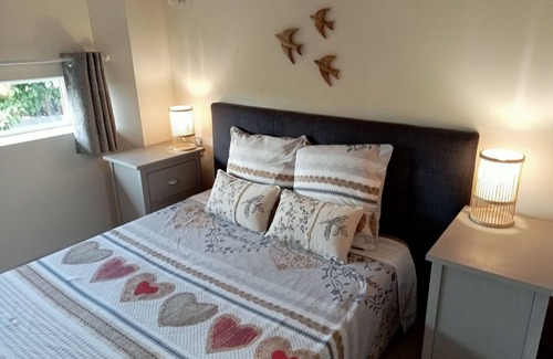 Villeneuve-les-Montreal Other | Charming gite for 06 to 15 people with private pool