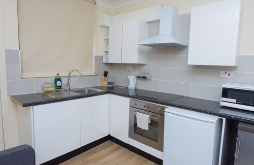 Finsbury Park Apartment | Charming 1-bed Apartment in London