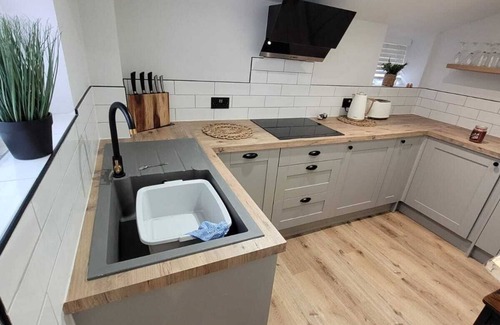 Brynmenyn Cottage | Charming 1-bed Cottage in Brynmenyn