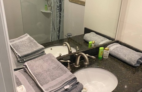 Barrier Island Hotel | Charming 1-bedroom hotel in delightful Fort Lauderdale. Direct ocean view.