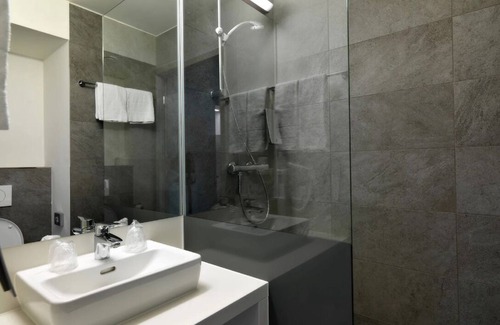 Hall In Tirol House | Charming 1-bedroom hotel with AC, WiFi in wonderful Hall in Tirol