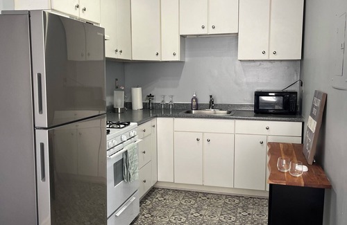 Paristown Pointe Apartment | Charming 1-bedroom apartment in superb Louisville with AC, WiFi