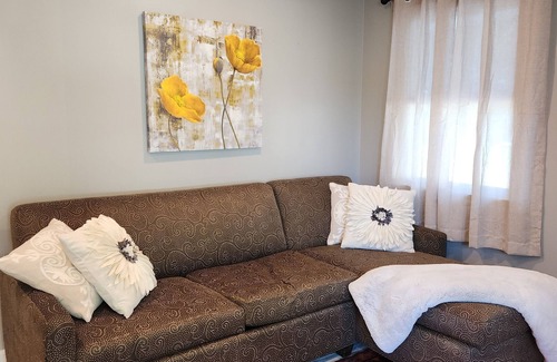 St. John Apartment | Charming 1-bedroom apartment in Saint John with AC, WiFi