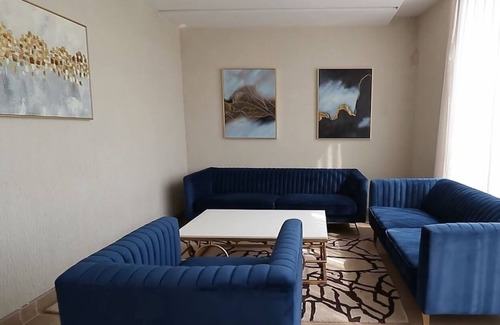 Gurugram Apartment | Charming 1-bedroom apartment in Gurugram