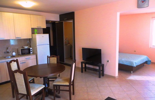 Old Town Apartment | Charming 1-bedroom apartment in tranquil Pomorie