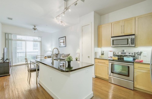 Memorial Apartment | Charming 1-bedroom apartment in pleasant Houston with AC, fitness room