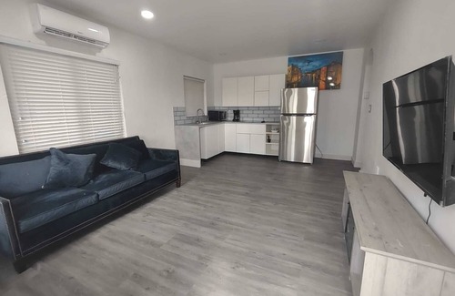 East Little Havana Apartment | Charming 1-bedroom apartment in wonderful Miami with AC, WiFi, fitness room