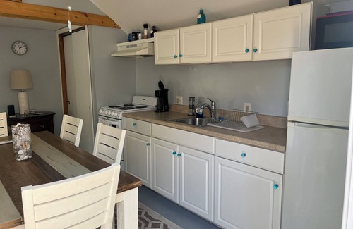 Wareham Center Cottage | Charming 1-bedroom cottage in peaceful Wareham with AC, WiFi