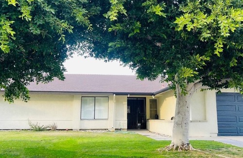 Indio House | Charming 1-bedroom house in wonderful Indio with AC