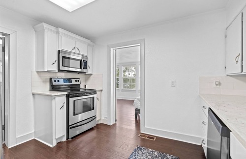 Lake Hamilton Cottage | Charming 1-bedroom COZY COTTAGE on Lake Hamilton in Hot Springs AR